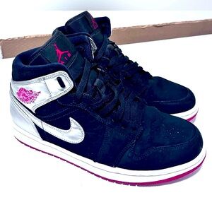 Nike Air Jordan 1  Mid ‘Johnny Kilroy ' Black/Gray Leather/Suede Sneakers 9